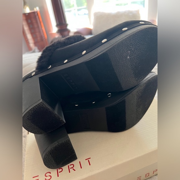 Black Faux Suede  Clog Heels - Picture 3 of 4